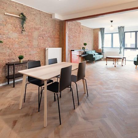 Charming And Spacious Apartments In The Heart Of Антверпен Екстериор снимка