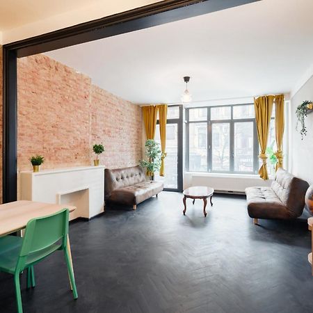 Charming And Spacious Apartments In The Heart Of Антверпен Екстериор снимка