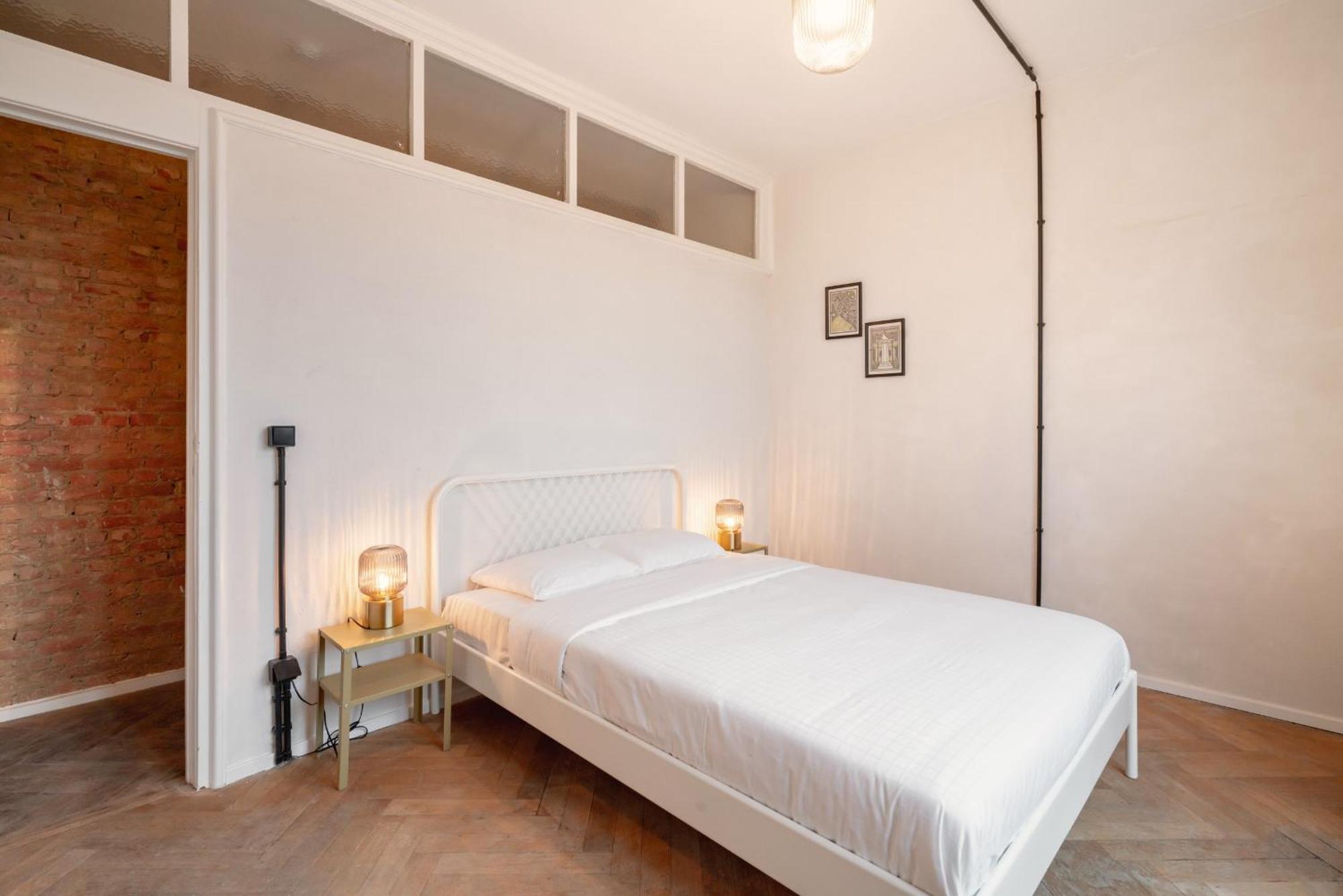 Charming And Spacious Apartments In The Heart Of Антверпен Екстериор снимка