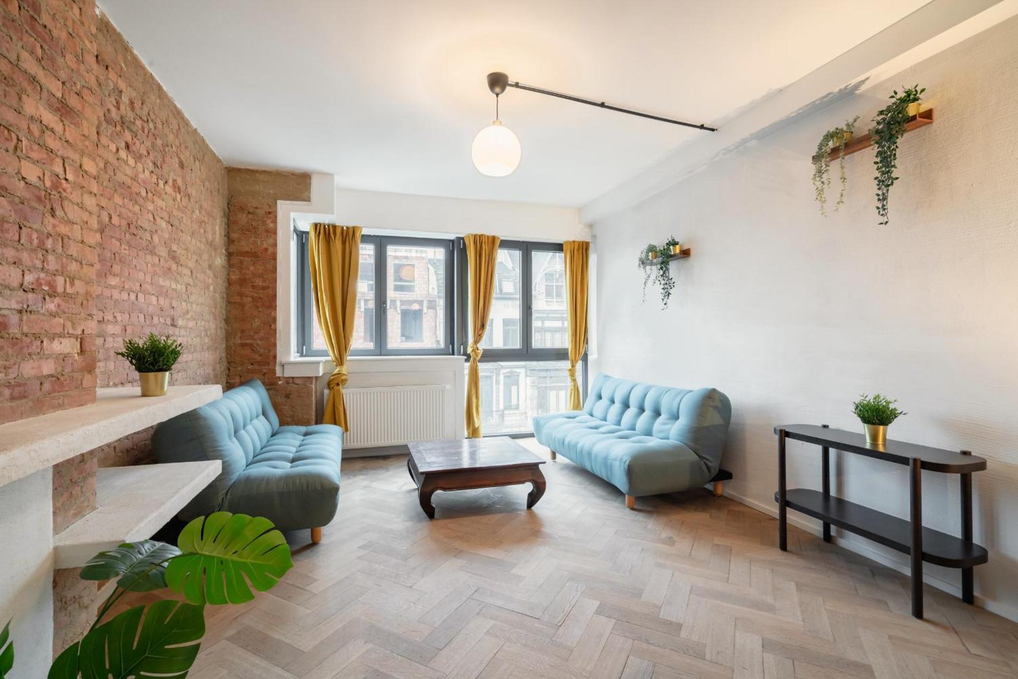 Charming And Spacious Apartments In The Heart Of Антверпен Екстериор снимка