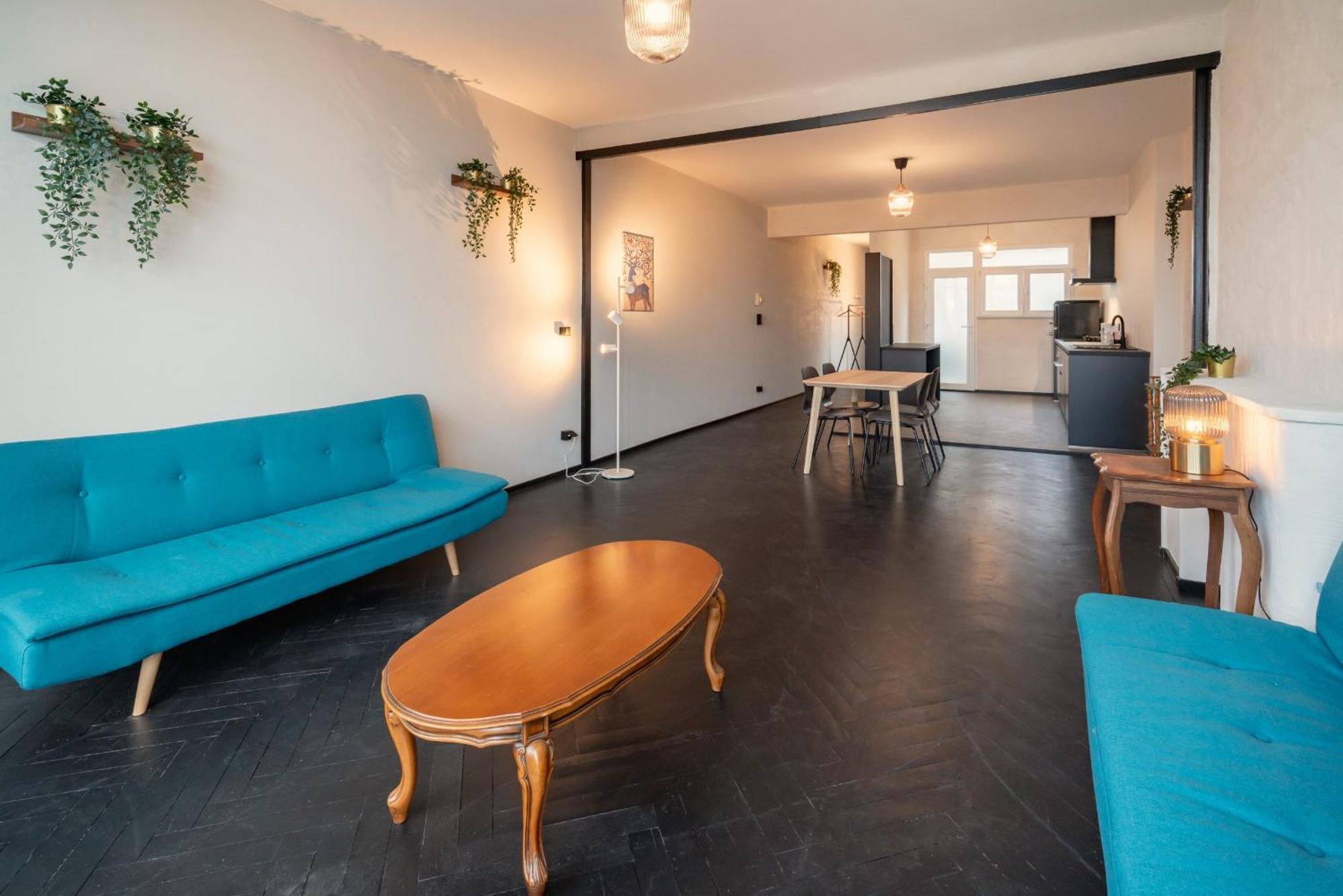 Charming And Spacious Apartments In The Heart Of Антверпен Екстериор снимка